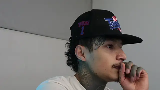 trieone online show from 11, 2, 2025