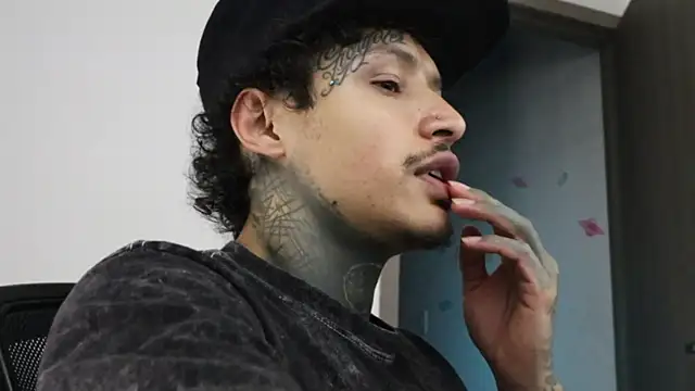 trieone online show from 13, 10, 2025