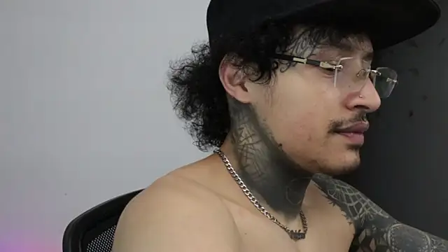 trieone online show from 12, 2, 2026