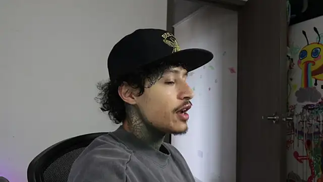 trieone online show from 27, 3, 2026