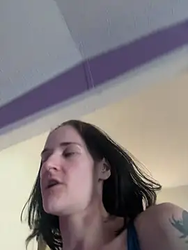 Snapshot of lolabunny9 chatting on 29, 11, 2025 lolabunny9 online show from 29, 11, 2025