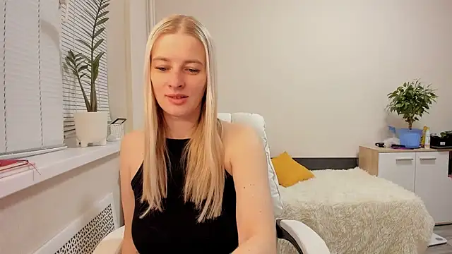 Snapshot of HILT_ON chatting on 15, 3, 2025 HILT ON online show from 15, 3, 2025