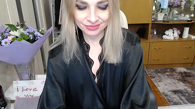 Mika Passion online show from 10, 3, 2025