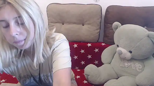 Snapshot of Aliss_Hottie chatting on 9, 9, 2025 Aliss Hottie online show from 9, 9, 2025