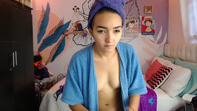 Snapshot of LinzyBaner chatting on 10, 2, 2025 LinzyBaner online show from 10, 2, 2025