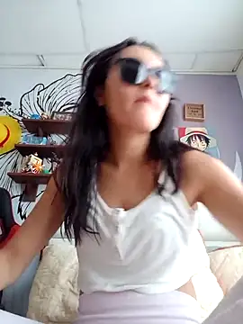 Snapshot of LinzyBaner chatting on 10, 9, 2025 LinzyBaner online show from 10, 9, 2025