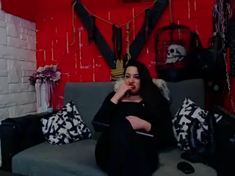 Snapshot of MistressRachelle chatting on 28, 1, 2025 MistressRachelle online show from 28, 1, 2025