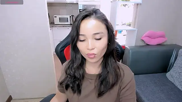 AyaMoon online show from 15, 9, 2025