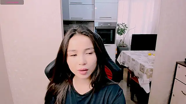 AyaMoon online show from 4, 11, 2025