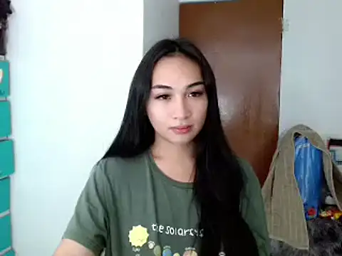 SweetLilly 18 online show from 14, 12, 2024