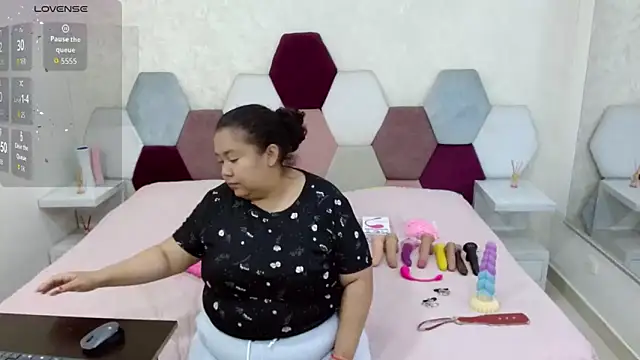 angel blue online show from 17, 2, 2026