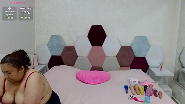 Snapshot of angel_blue chatting on 3, 7, 2026 angel blue online show from 3, 7, 2026