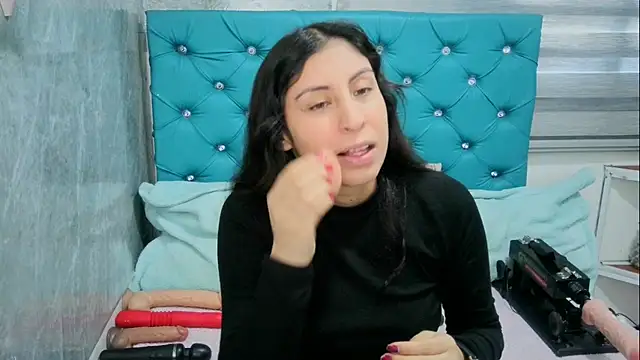 MAARYMOON online show from 10, 3, 2025