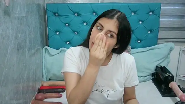 MAARYMOON online show from 19, 3, 2025