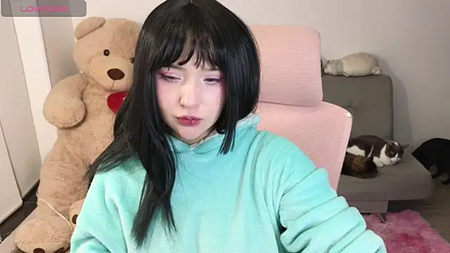 KuroChan420 online show from 18, 4, 2026