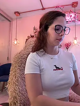 Zoe Bae online show from 8, 3, 2026