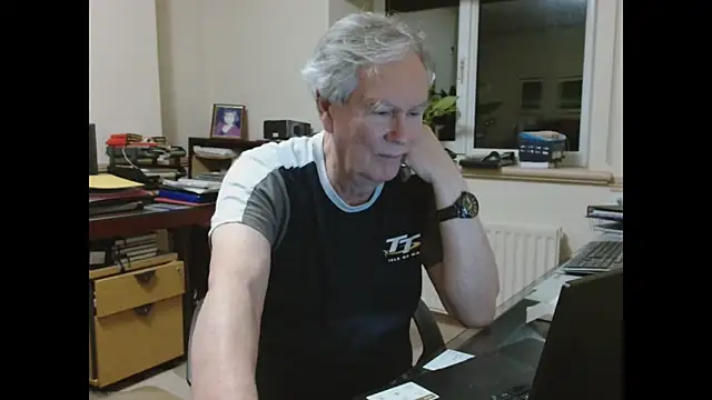 Snapshot of alan_inlondon chatting on 15, 2, 2026 alan inlondon online show from 15, 2, 2026