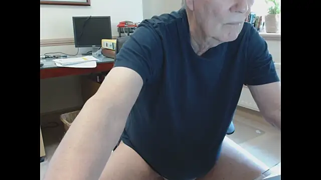 Snapshot of alan_inlondon chatting on 12, 3, 2026 alan inlondon online show from 12, 3, 2026