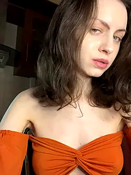 Snapshot of MissAnuta chatting on 28, 10, 2025 MissAnuta online show from 28, 10, 2025