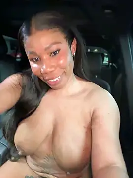 Snapshot of Belle___ chatting on 8, 12, 2024 Belle online show from 8, 12, 2024