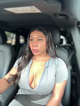 Snapshot of Belle___ chatting on 7, 2, 2025 Belle online show from 7, 2, 2025