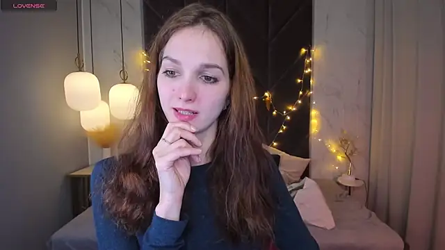 MirandaGlow online show from 5, 1, 2025