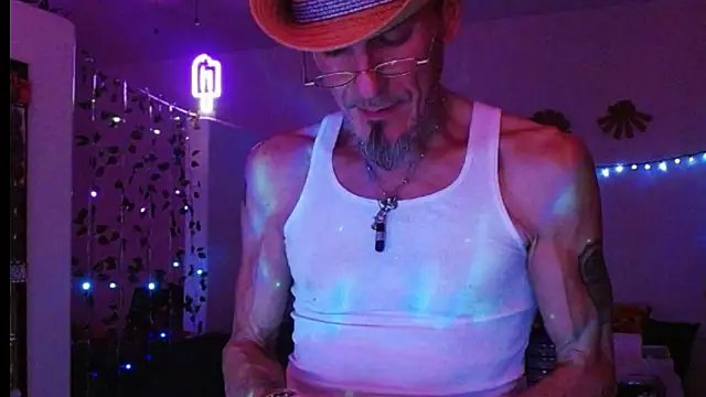 Snapshot of mycock2474u chatting on 6, 3, 2025 mycock2474u online show from 6, 3, 2025