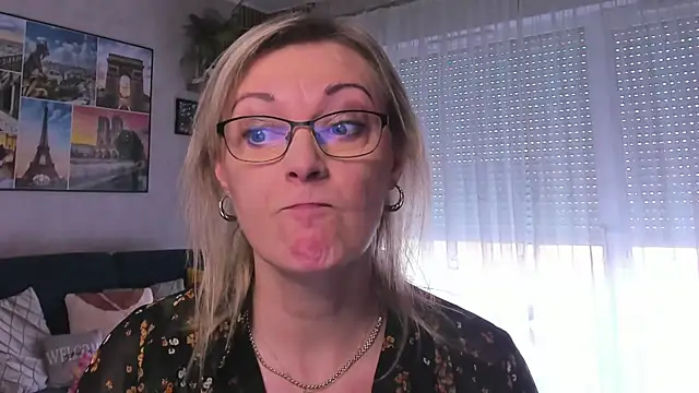 vanessa chat online show from 5, 3, 2025