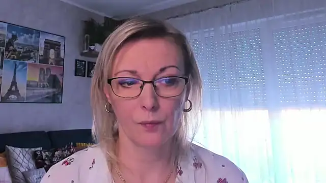 vanessa chat online show from 18, 3, 2025