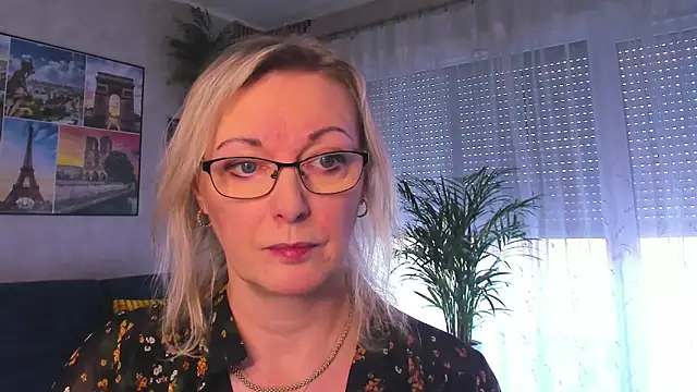 vanessa chat online show from 12, 3, 2026