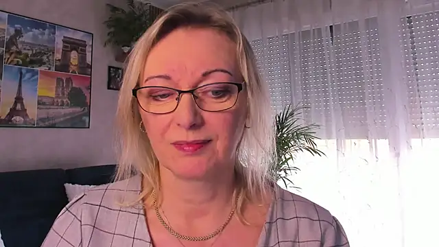 vanessa chat online show from 14, 4, 2026