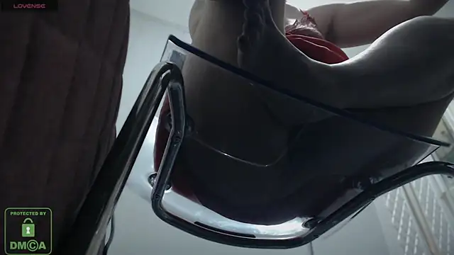 Snapshot of bisexyelizz chatting on 12, 9, 2025 bisexyelizz online show from 12, 9, 2025