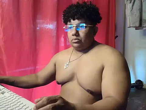 Snapshot of Malo666howard chatting on 2, 2, 2026 Malo666howard online show from 2, 2, 2026