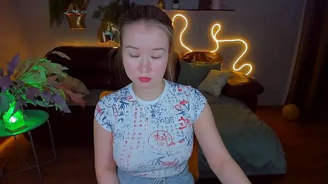 PollyOcean online show from 6, 1, 2025