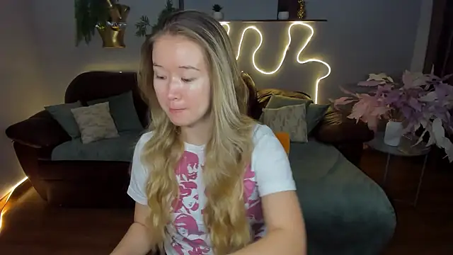 PollyOcean online show from 10, 9, 2025