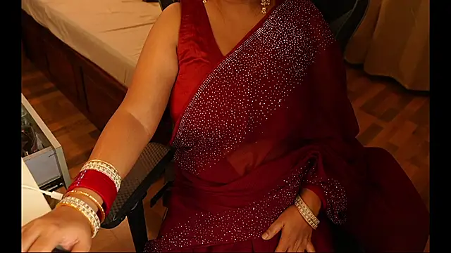 Snapshot of sneha_hussy chatting on 25, 4, 2026 sneha hussy online show from 25, 4, 2026