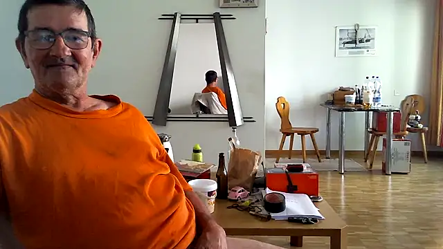 Snapshot of silvio-aus-luzern-CH chatting on 10, 7, 2026 silvio-aus-luzern-CH online show from 10, 7, 2026