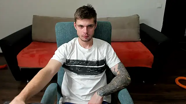 maks wolfis online show from 9, 12, 2024