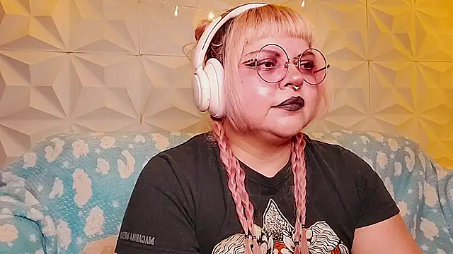 Satyn doll online show from 16, 5, 2026