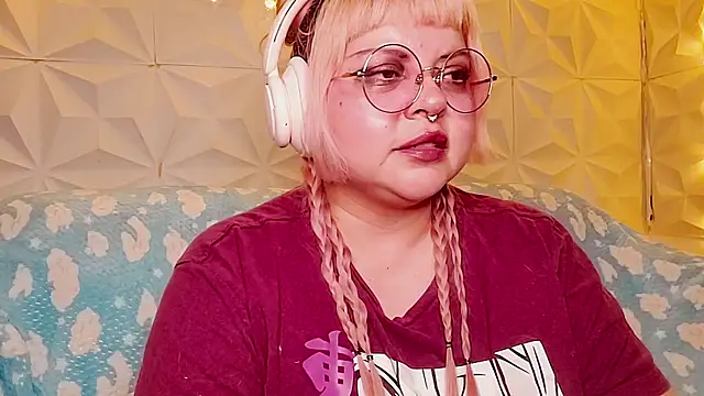 Satyn doll online show from 16, 5, 2026