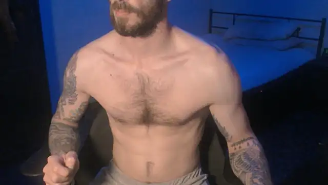 SexxxyLouis online show from 9, 3, 2025