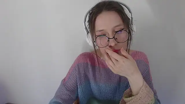 Snapshot of _Hanna_Moon_ chatting on 23, 4, 2026 Hanna Moon online show from 23, 4, 2026