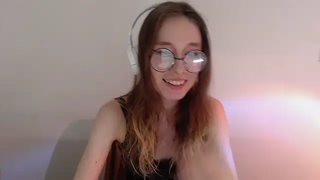 Snapshot of _Hanna_Moon_ chatting on 13, 5, 2026 Hanna Moon online show from 13, 5, 2026