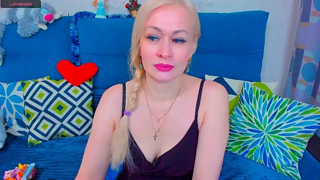 EllenMoore online show from 9, 1, 2025