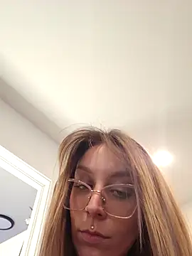 LilyOrion online show from 11, 2, 2026