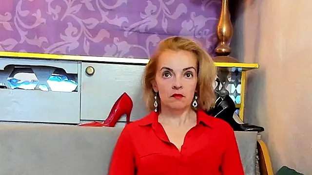 Snapshot of KateConner chatting on 18, 5, 2026 KateConner online show from 18, 5, 2026