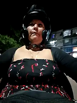 Brenda Berck  online show from 9, 11, 2025