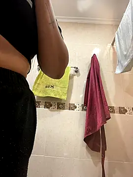 Fancyxlove online show from 28, 10, 2025