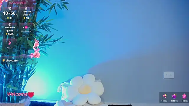 SophieHunt online show from 11, 3, 2025