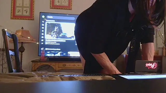 Snapshot of HelloKittyLapDog chatting on 1, 3, 2026 HelloKittyLapDog online show from 1, 3, 2026